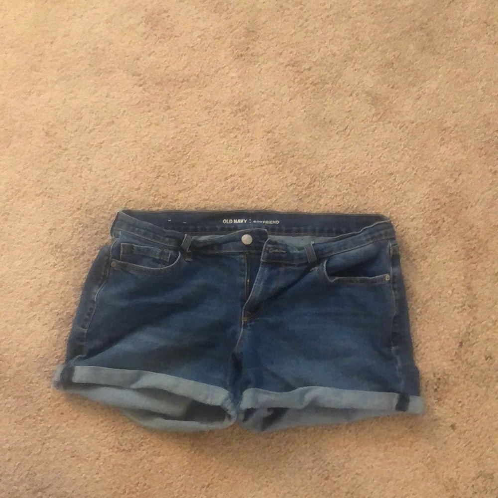 Old navy boyfriend shorts